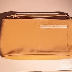 *NEW* GUERLAIN Paris pochette